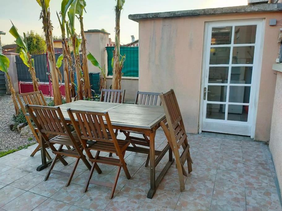 Meuble 3 Etoiles Dans Un Petit Village Du Gers Villecomtal-Sur-Arros Εξωτερικό φωτογραφία