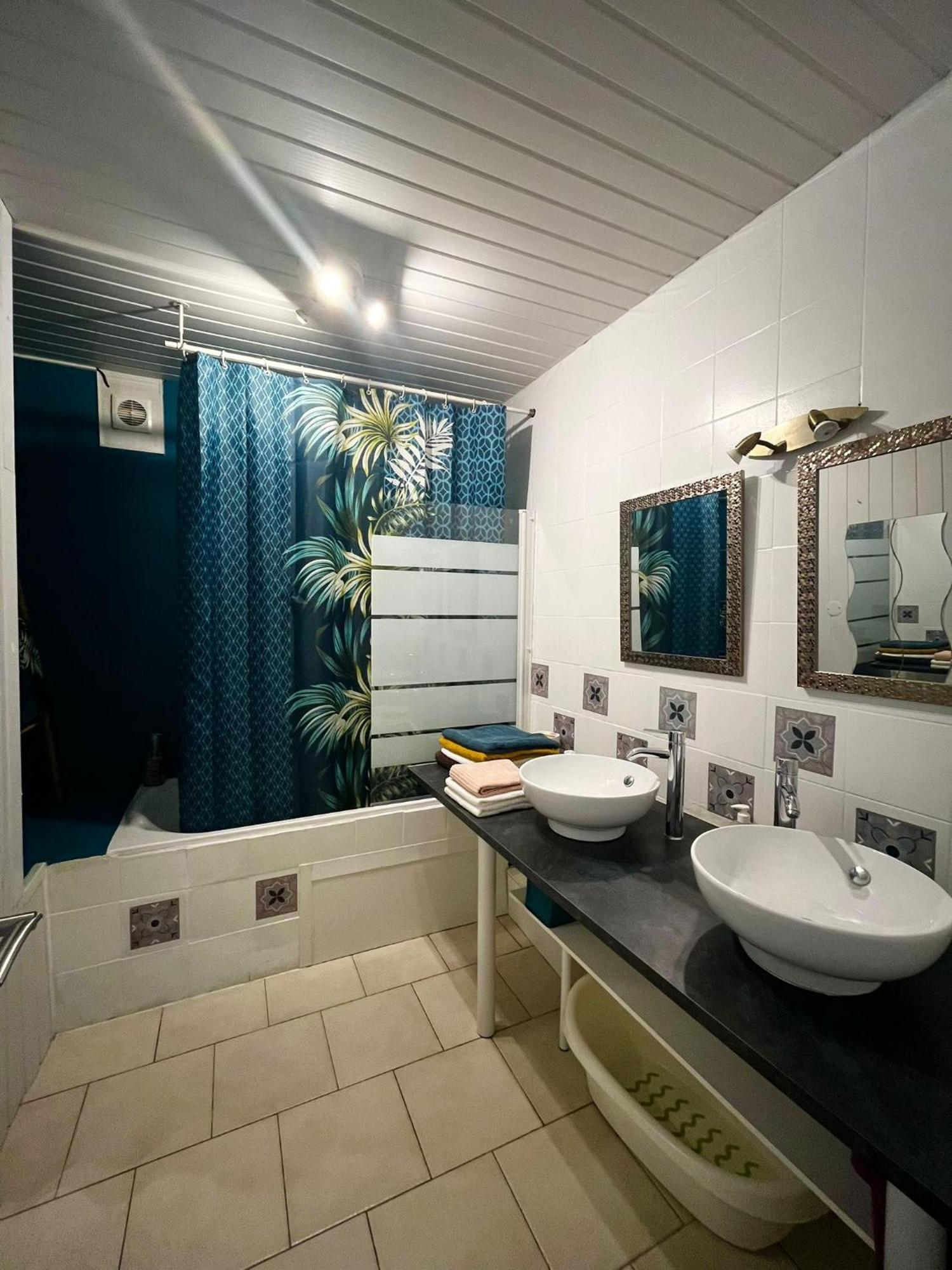 Meuble 3 Etoiles Dans Un Petit Village Du Gers Villecomtal-Sur-Arros Εξωτερικό φωτογραφία